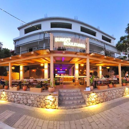 Sunset Boulevard Hotel Κηπαρό Εξωτερικό φωτογραφία