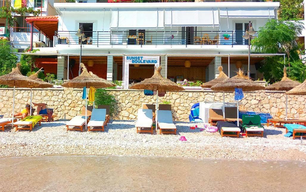 Sunset Boulevard Hotel Κηπαρό Εξωτερικό φωτογραφία